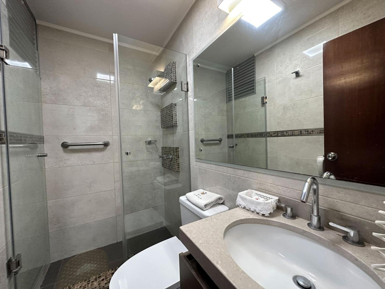 Hotel Ayenda El Marqués Lima Habitación foto